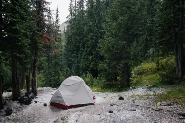 camping in the rain tips